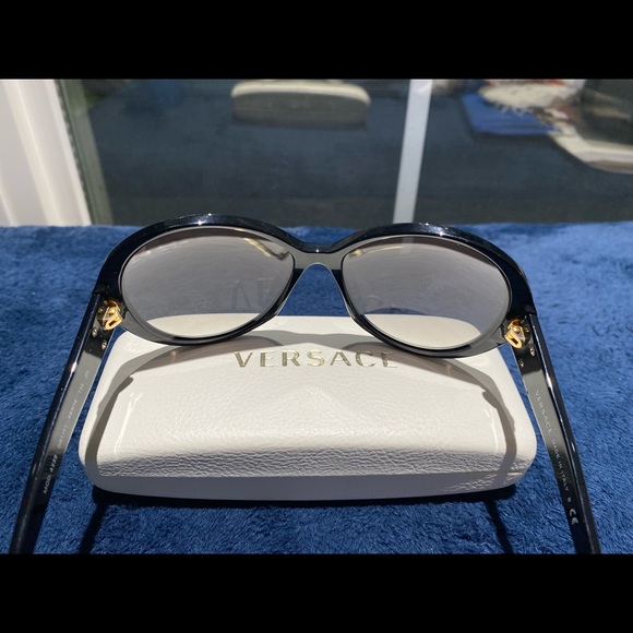 Versace polished black sunglass mod. 4239 main image 7